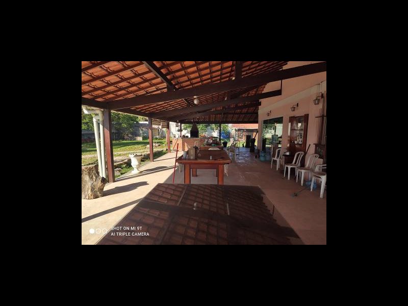 Chácara à venda jardim com 4230m² e 3 quartos por R$ 1.600.000 - 2059501947-varanda.jpg