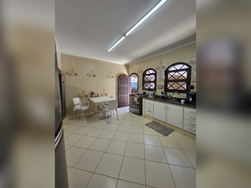 Casa à venda Riviera de São Lourenço com 420m² e 5 quartos por R$ 2.300.000 - 20240210-121718-1.jpg