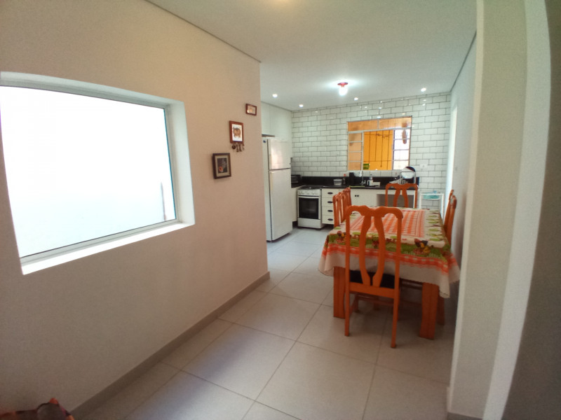 Casa à venda Vila Cavaton com 160m² e 3 quartos por R$ 750.000 - 1349435794-2cozinha3.jpg