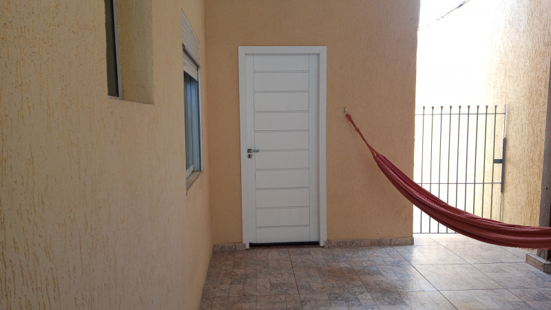 Casa à venda Vila Cavaton com 160m² e 3 quartos por R$ 750.000 - 1916835904-8quintalfrente1.jpg