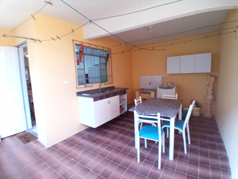 Casa à venda Vila Cavaton com 160m² e 3 quartos por R$ 750.000 - 543583575-7servicoareab.jpg