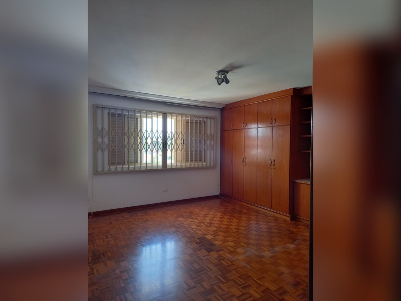 imóvel com 426m² - São Lourenço - Curitiba