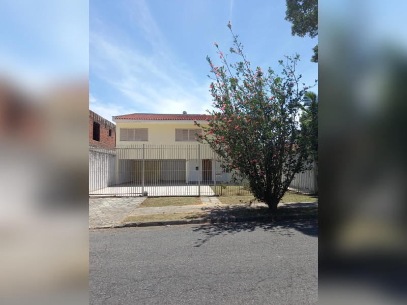 imóvel com 426m² - São Lourenço - Curitiba