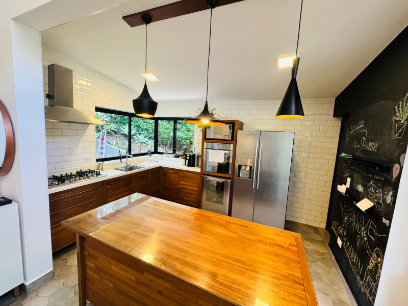 Casa à venda Vila Hortencia com 280m² e 3 quartos por R$ 1.350.000 - 40a4633f-7188-42cf-ac92-90218d49b896.jpeg