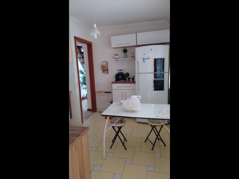 Casa de condomínio à venda Lagomar com 150m² e 3 quartos por R$ 800.000 - 1933960992-Cozinha.jpg