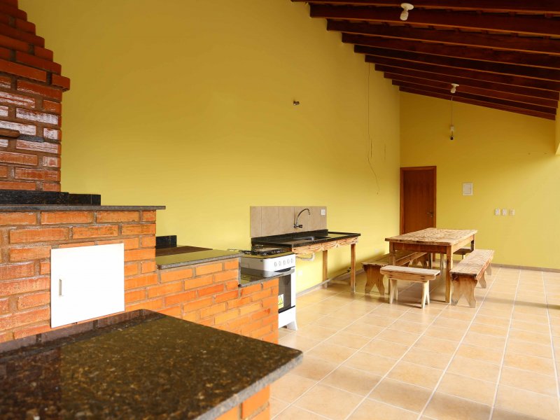 Casa à venda Jardim Real com 202m² e 4 quartos por R$ 750.000 - 1694009673-foto-olx-7d.jpg