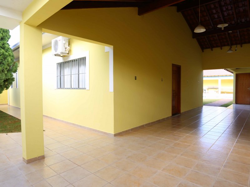 Casa à venda Jardim Real com 202m² e 4 quartos por R$ 750.000 - 1781659909-foto-olx-3.jpg