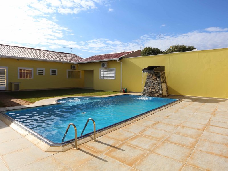 Casa à venda Jardim Real com 202m² e 4 quartos por R$ 750.000 - 536641343-foto-olx-8a.jpg