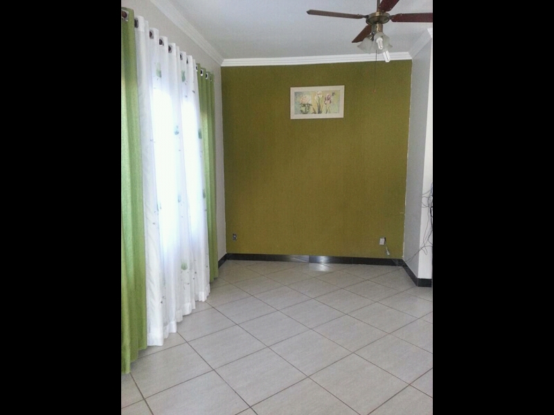 Casa à venda Vila universitária com 230m² e 4 quartos por R$ 550.000 - 1431128479-FB_IMG_14581556631279256.jpg