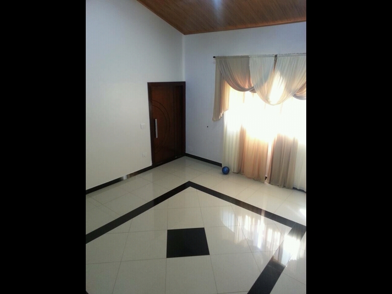 Casa à venda Vila universitária com 230m² e 4 quartos por R$ 550.000 - 435735135-FB_IMG_14581556089041343.jpg