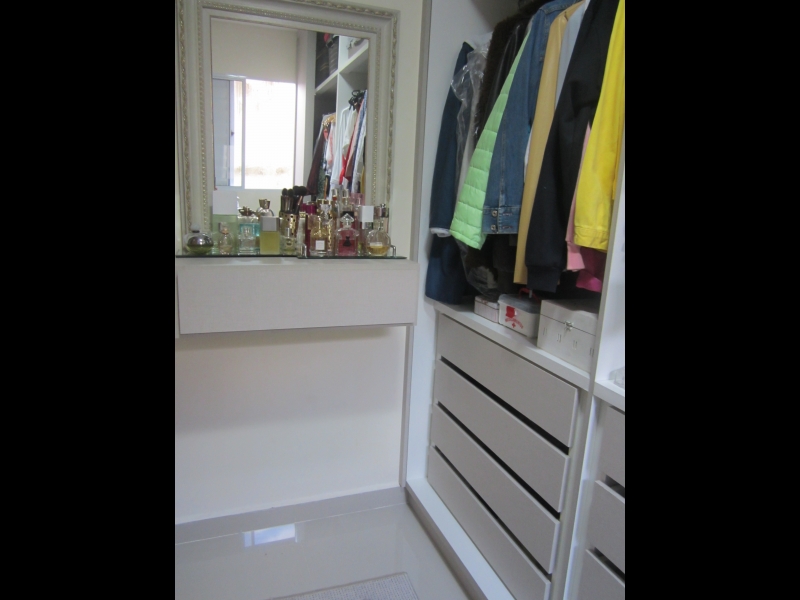 Apartamento à venda Vila Carrão com 180m² e 3 quartos por R$ 700.000 - 1999427205-Closet_3.JPG