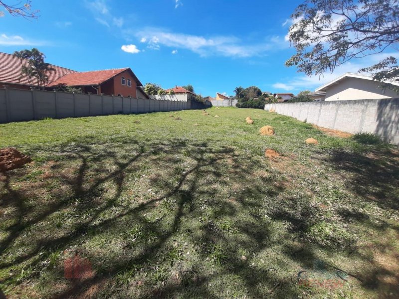 imóvel com 1368m² - Condominio Fazenda São Joaquim - Vinhedo