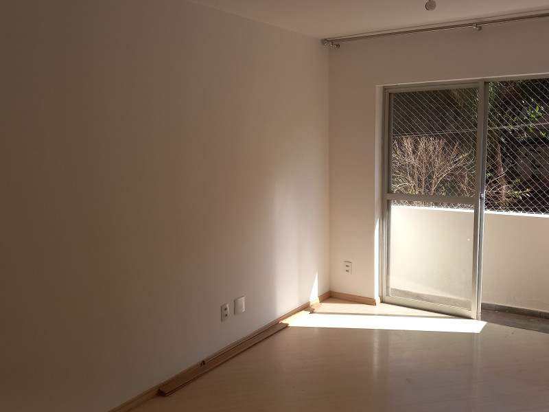 Apartamento à venda Parque Munhoz com 72m² e 3 quartos por R$ 450.000 - sala-porta.jpeg