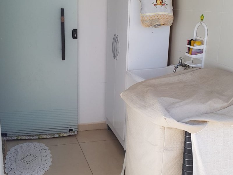 Casa à venda Vila Mário Finotelli com 240m² e 4 quartos por R$ 800.000 - 741937655-img-20210824-wa0012.jpg