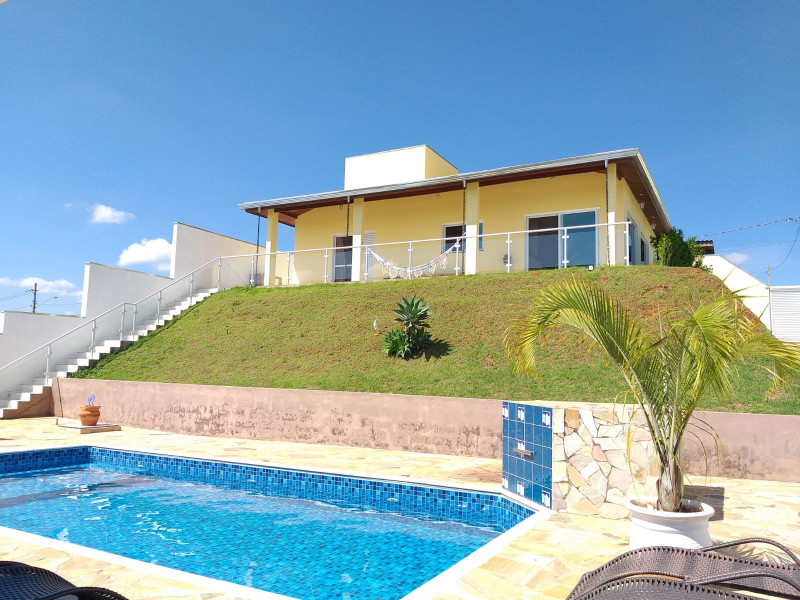 Casa à venda Village Araçoiaba com 800m² e 3 quartos por R$ 1.330.000 - 786833280-piscina-village-aracoiaba-rafael.jpeg