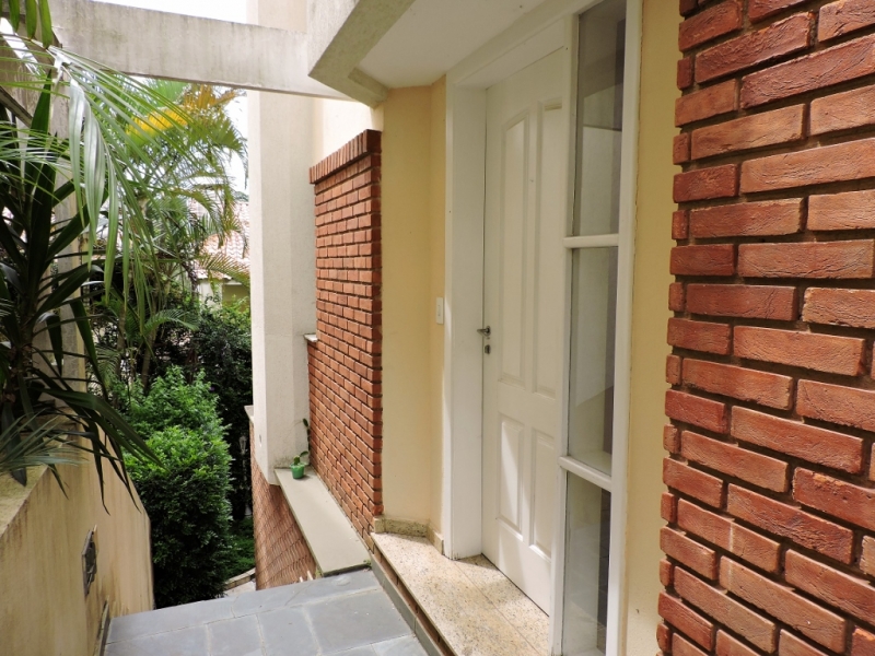 Casa à venda Jardim Dinorah com 156m² e 3 quartos por R$ 620.000 - 316658004-entrada-social-1024x768.jpg