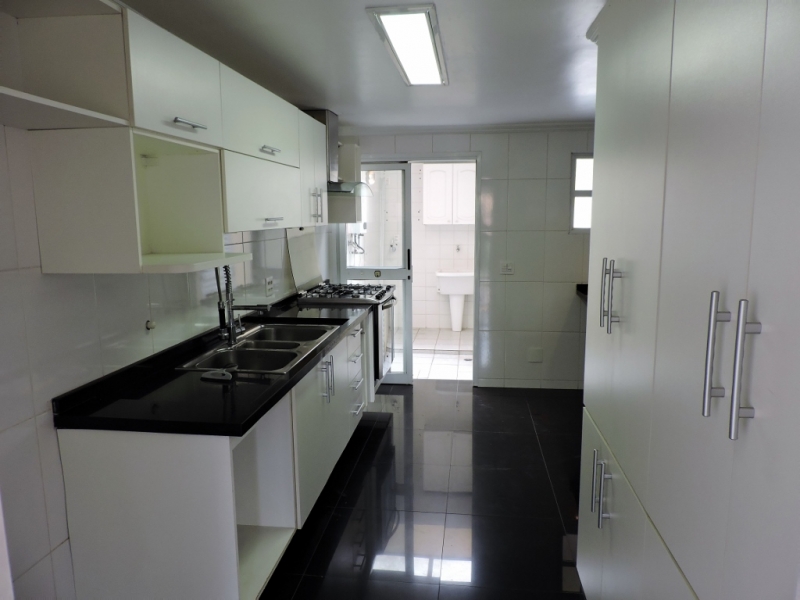 Casa à venda Jardim Dinorah com 156m² e 3 quartos por R$ 620.000 - 764120881-cozinha-2-1024x768.jpg