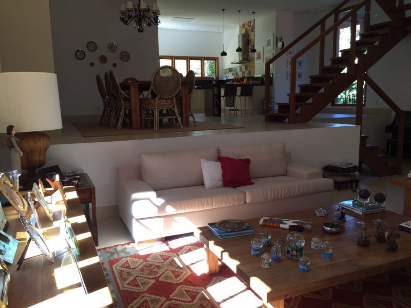 Sobrado à venda Granja Viana com 350m² e 3 quartos por R$ 2.000.000 - 690572055-img-2703.JPG