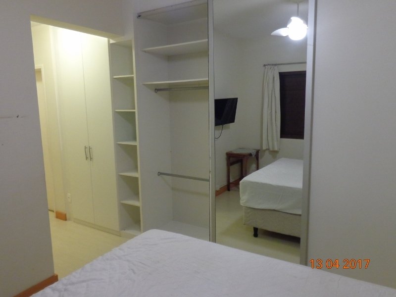 Apartamento à venda Jardim Monte Kemel com 149m² e 3 quartos por R$ 800.000 - 1165908873-18-armarios-suite-2-800x600.jpg