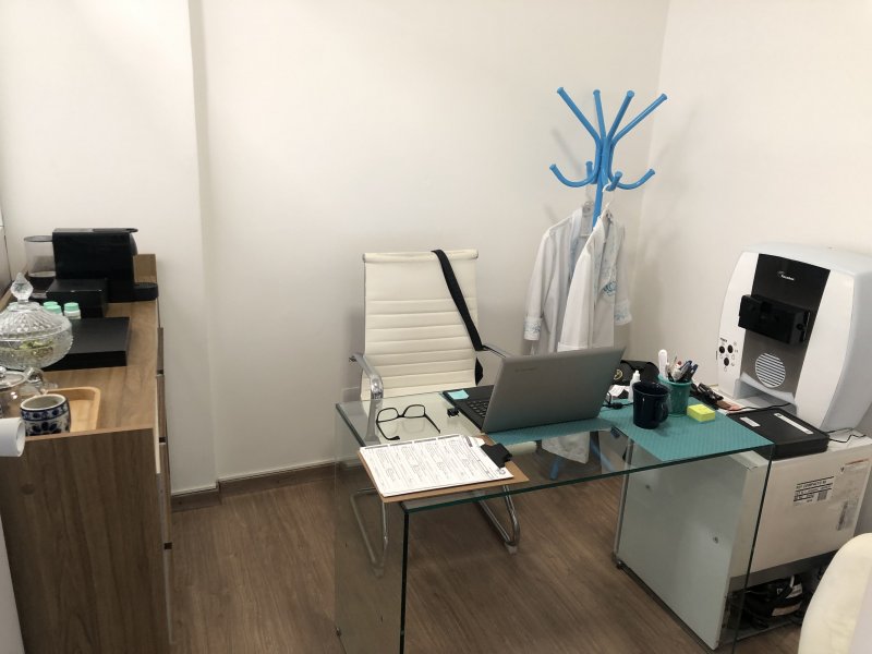 Comercial à venda Menino Deus com 60m² e 1 quarto por R$ 150.000 - 1196025093-ea86e7e7-14b3-4b0f-8a4d-d939cb5e5b56.jpeg