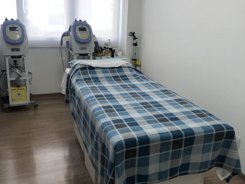 Comercial à venda Menino Deus com 60m² e 1 quarto por R$ 150.000 - 34659484-d6103456-4dde-4913-9df1-d0dd07107a99.jpeg