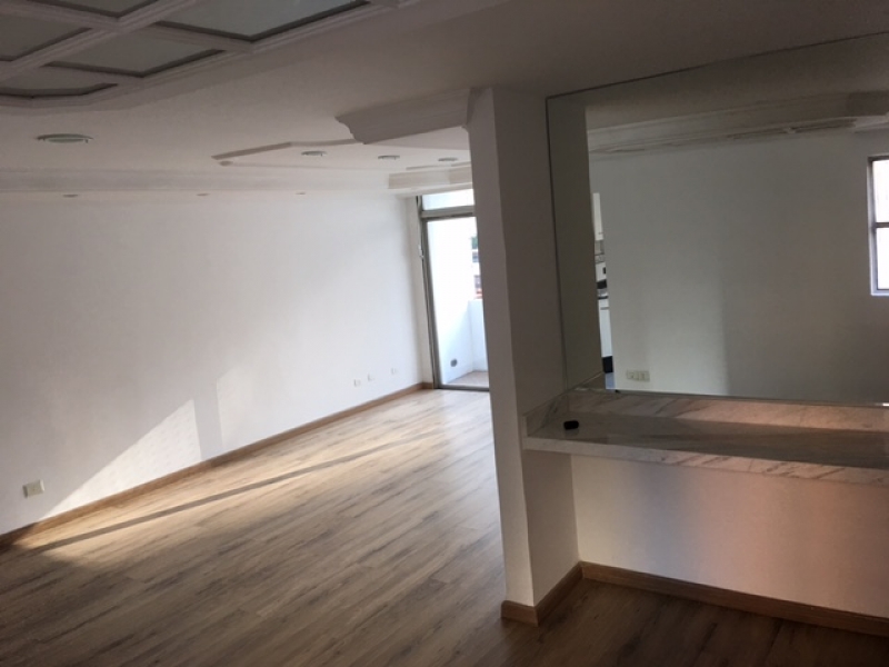 Apartamento à venda Pinheiros com 138m² e 3 quartos por R$ 1.350.000 - 1989366185-img-0377.JPG