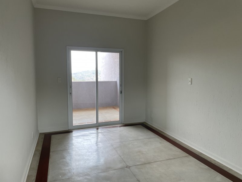 imóvel com 627m² - Dos Ortizes - Valinhos