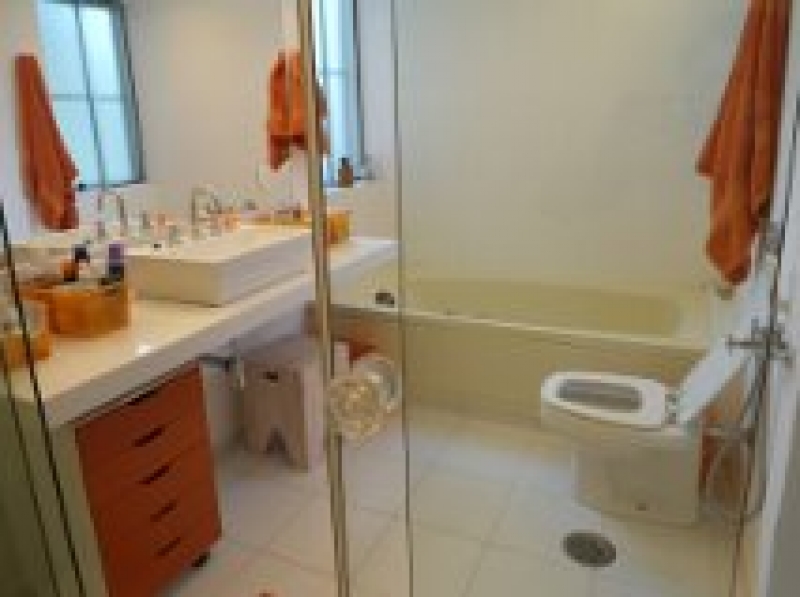 Casa à venda Centro com 400m² e 4 quartos por R$ 3.200.000 - 1828138840-banheiro-suite.jpg