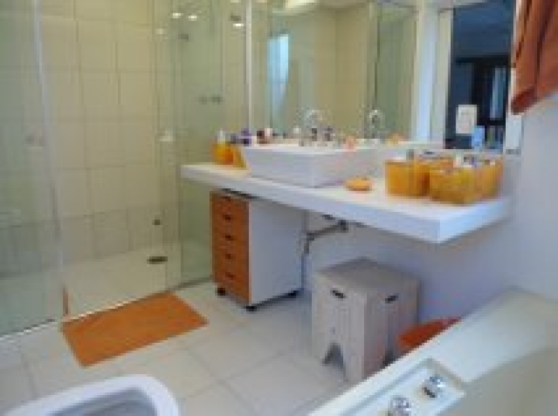 Casa à venda Centro com 400m² e 4 quartos por R$ 3.200.000 - 355122620-banheiro-suite1.jpg