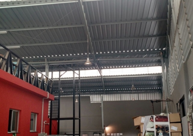 imóvel com 600m²