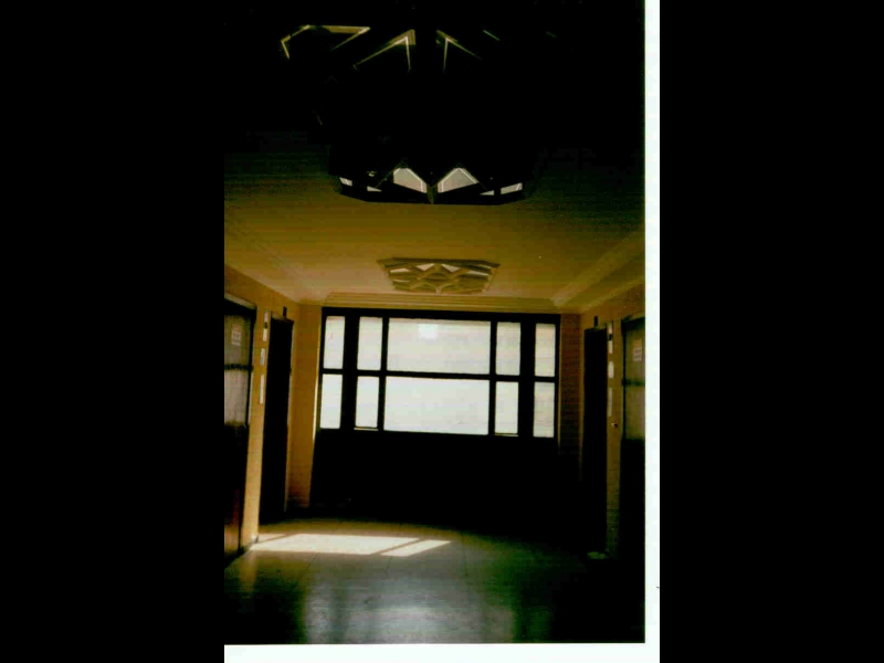 Apartamento à venda Centro Histórico de São Paulo com 80m² e 1 quarto por R$ 179.999 - 357376783-zarzur-hall-elevador.jpg