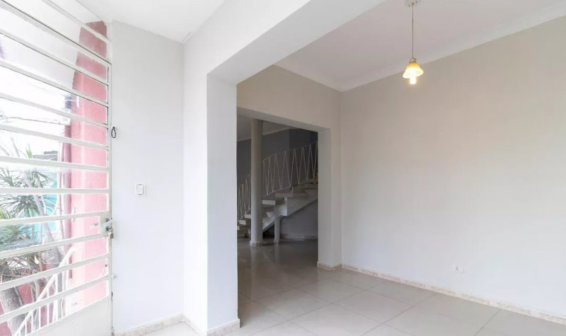 Casa à venda Vila Deodoro com 130m² e 3 quartos por R$ 749.000 - 656148239-casa-26.jpg