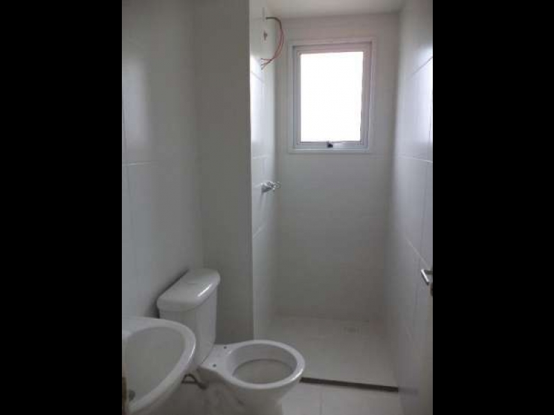 Apartamento para alugar Butanta  com 52m² e 2 quartos por R$ 200 - 956991504-wc2.jpg