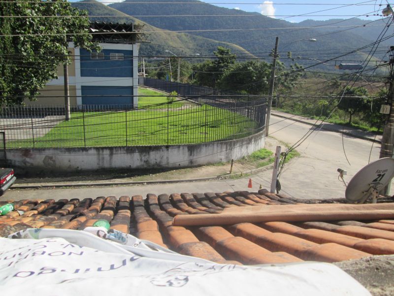 Casa à venda com 150m² e 4 quartos por R$ 200.000 - 1223261669-img-2286.JPG