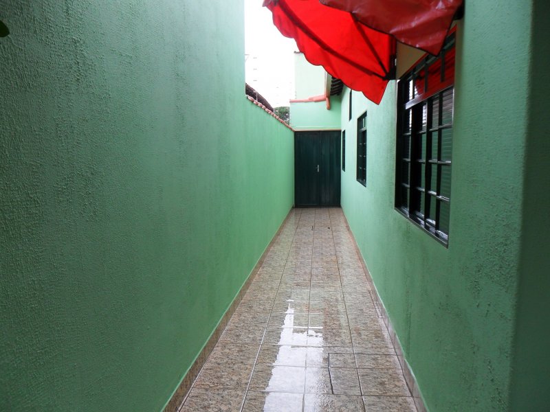 Casa à venda Centro com 400m² e 4 quartos por R$ 360.000 - 834177683-corredor-entrada-principal-vista-para-frente.JPG