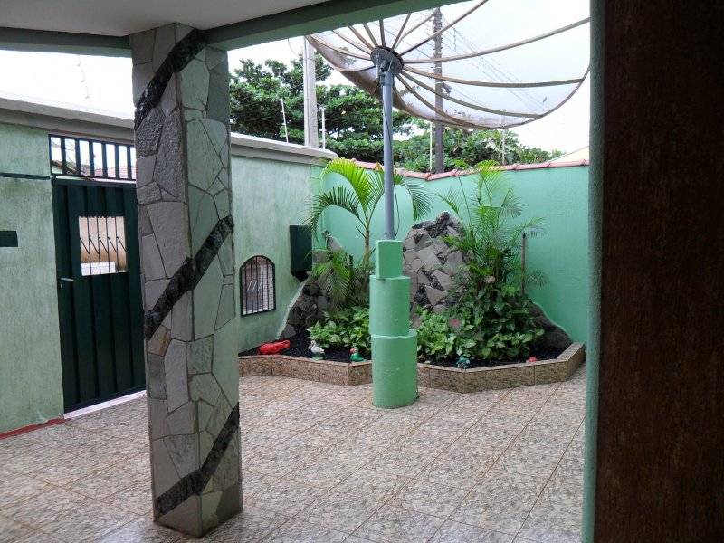 Casa à venda Centro com 400m² e 4 quartos por R$ 360.000 - 956643041-jardim-de-entrada.JPG