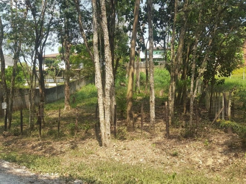 imóvel com 800m² - Jardim três montanhas - Osasco
