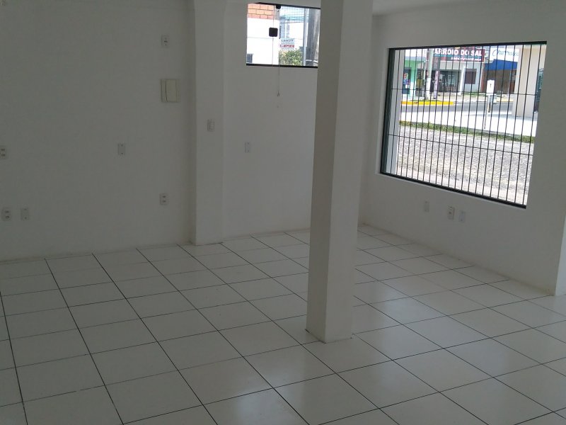 Comercial à venda CENTRO com 64m² e 0 quartos por R$ 120.000 - 1095729525-img-20170319-114117278.jpg