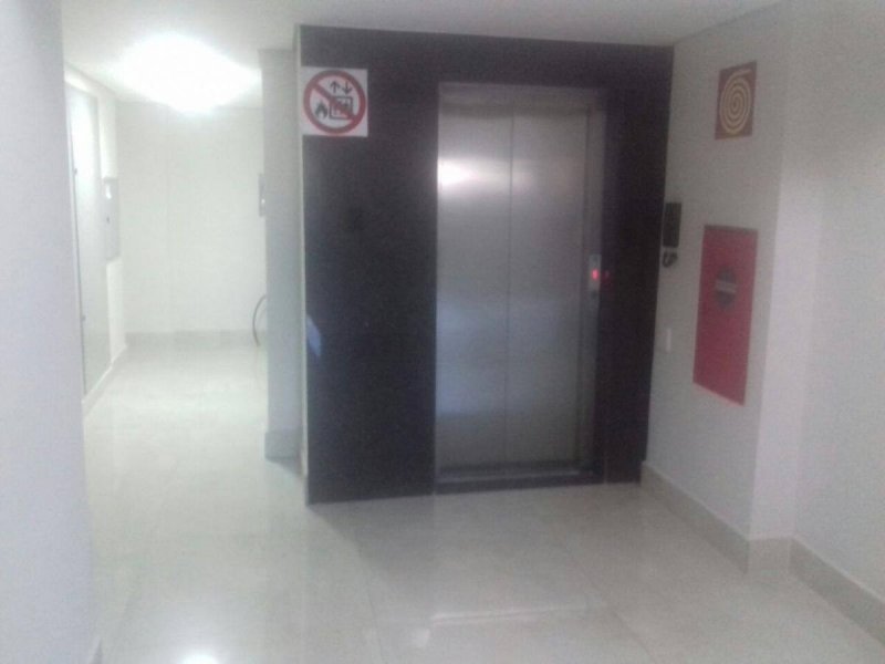imóvel com 23m² - Cabral - Contagem