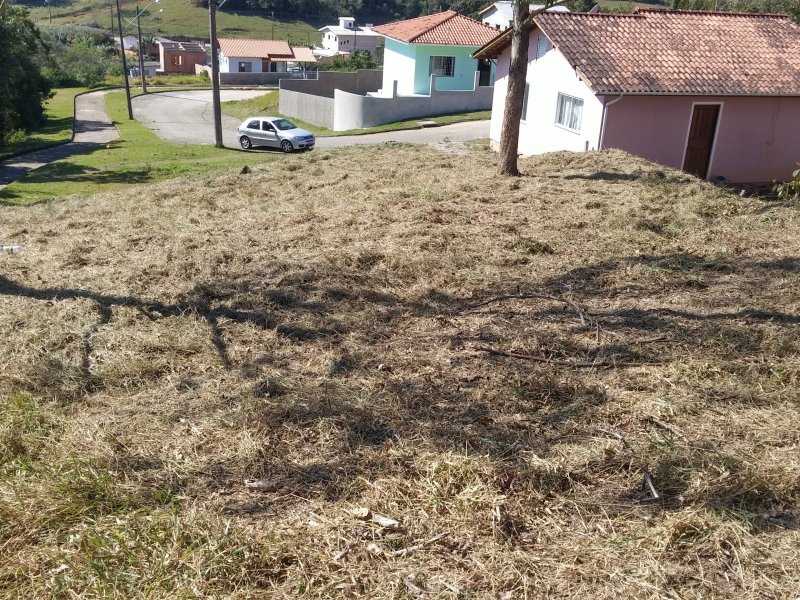 imóvel com 407m² - Areias do meio - Governador Celso Ramos