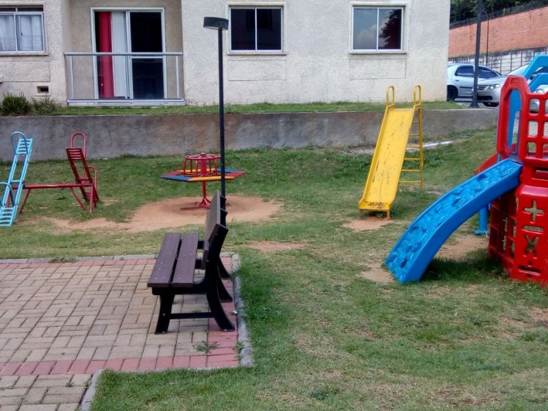 Apartamento à venda Morada das Vinhas com 52m² e 2 quartos por R$ 230.000 - 770484133-qgfn5610.JPG