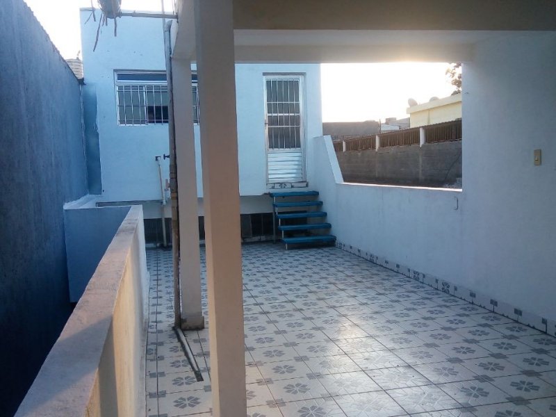 Casa à venda Vila Solar com 1200m² e 4 quartos por R$ 500.000 - 1808284744-42117bbd-8875-43d1-92c9-546ae7556951.jpg