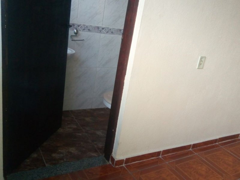 Casa à venda Vila Solar com 1200m² e 4 quartos por R$ 500.000 - 210041865-5c2c8f60-b89d-4255-9310-51ba6512ba7f.jpg