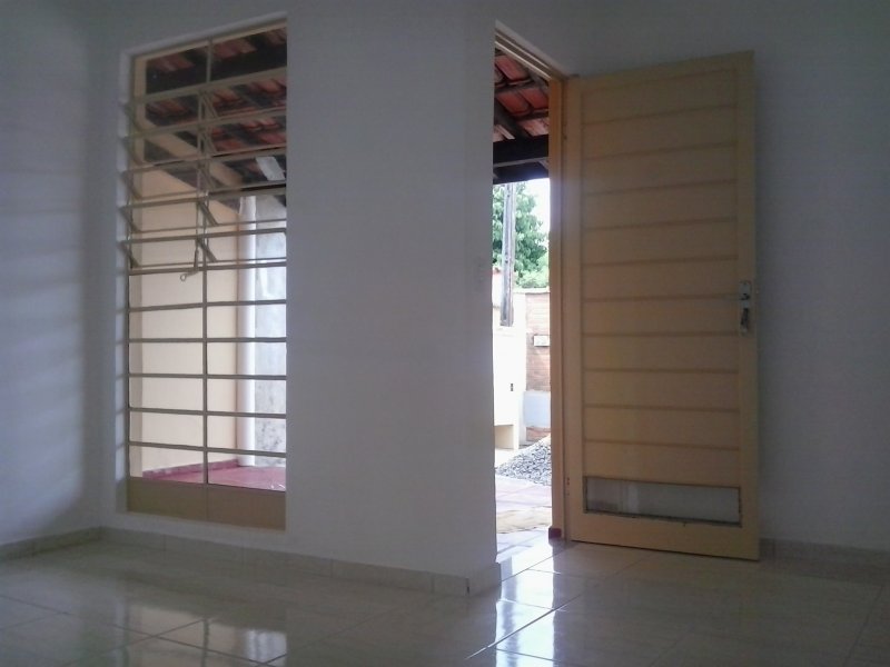 Casa à venda Residencial Pasin com 250m² e 3 quartos por R$ 250.000 - 24669902-9-sala-1.jpg