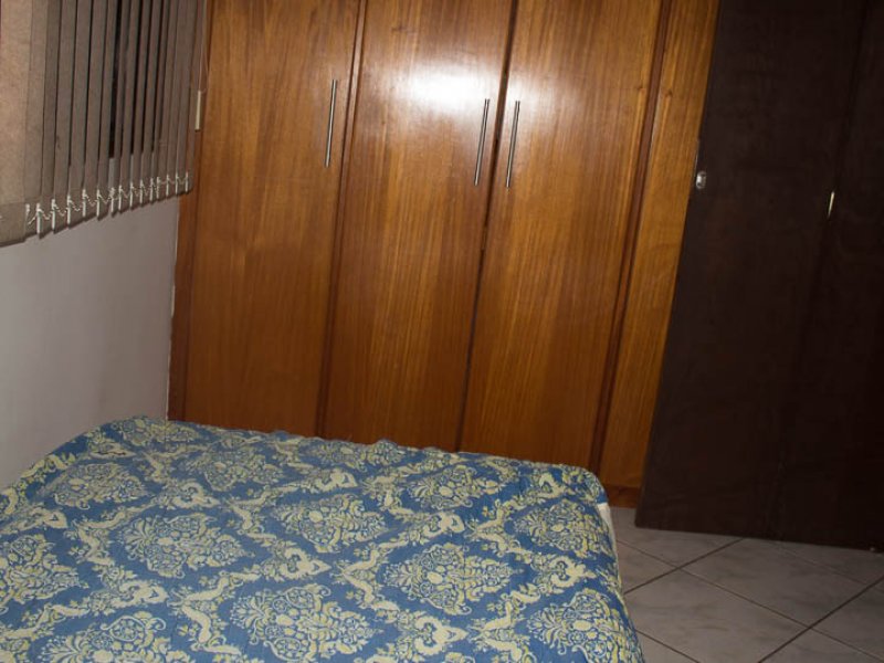 Casa à venda Parque Maria Domitila com 165m² e 3 quartos por R$ 699.000 - 236967049-quarto2-foto2.jpg