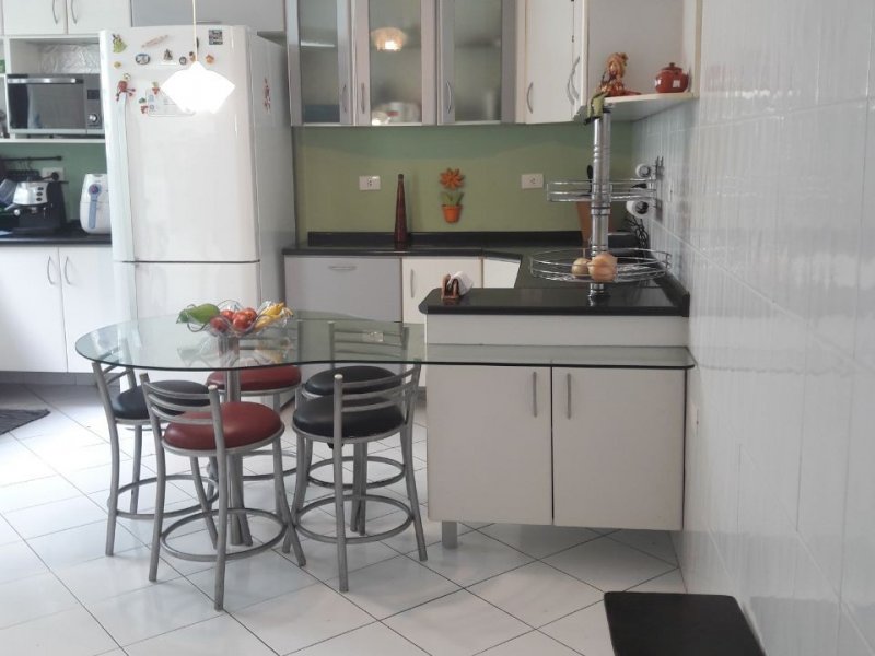 Casa à venda Vila Inglesa com 212m² e 3 quartos por R$ 700.000 - 1665925992-img-20180501-wa0067.jpg