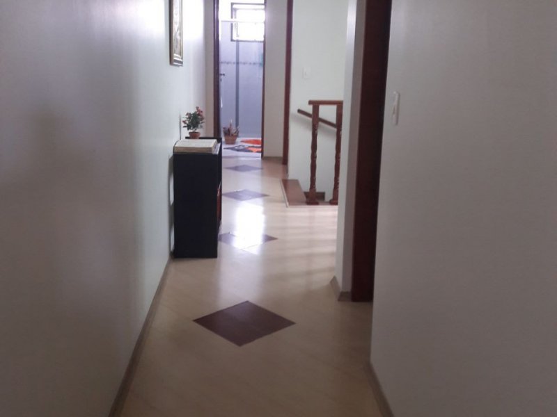 Casa à venda Vila Inglesa com 212m² e 3 quartos por R$ 700.000 - 1960736965-img-20180501-wa0044.jpg