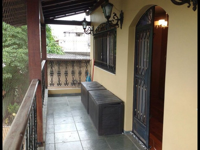 imóvel com 200m² - Trindade - São Gonçalo