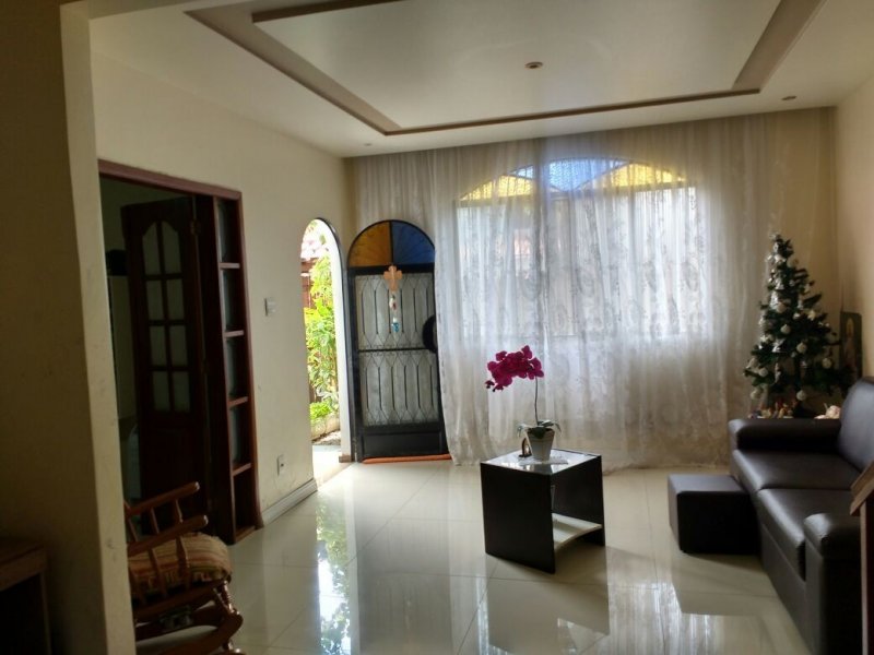 imóvel com 200m² - Trindade - São Gonçalo