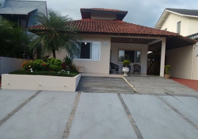 imóvel com 342m²